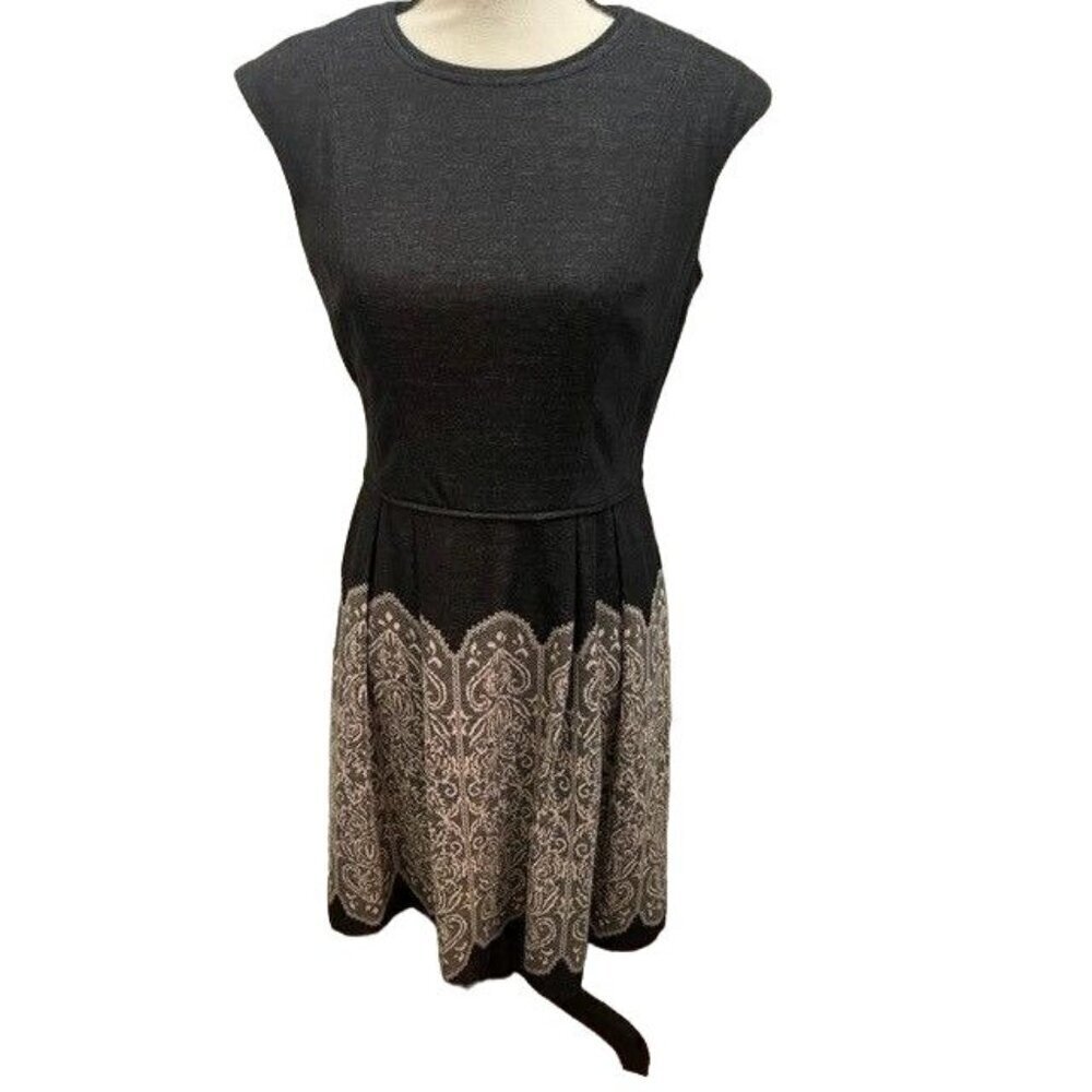 Maggy London Fit and Flare Sleeveless Gray Dress with Applique Lace Size 10